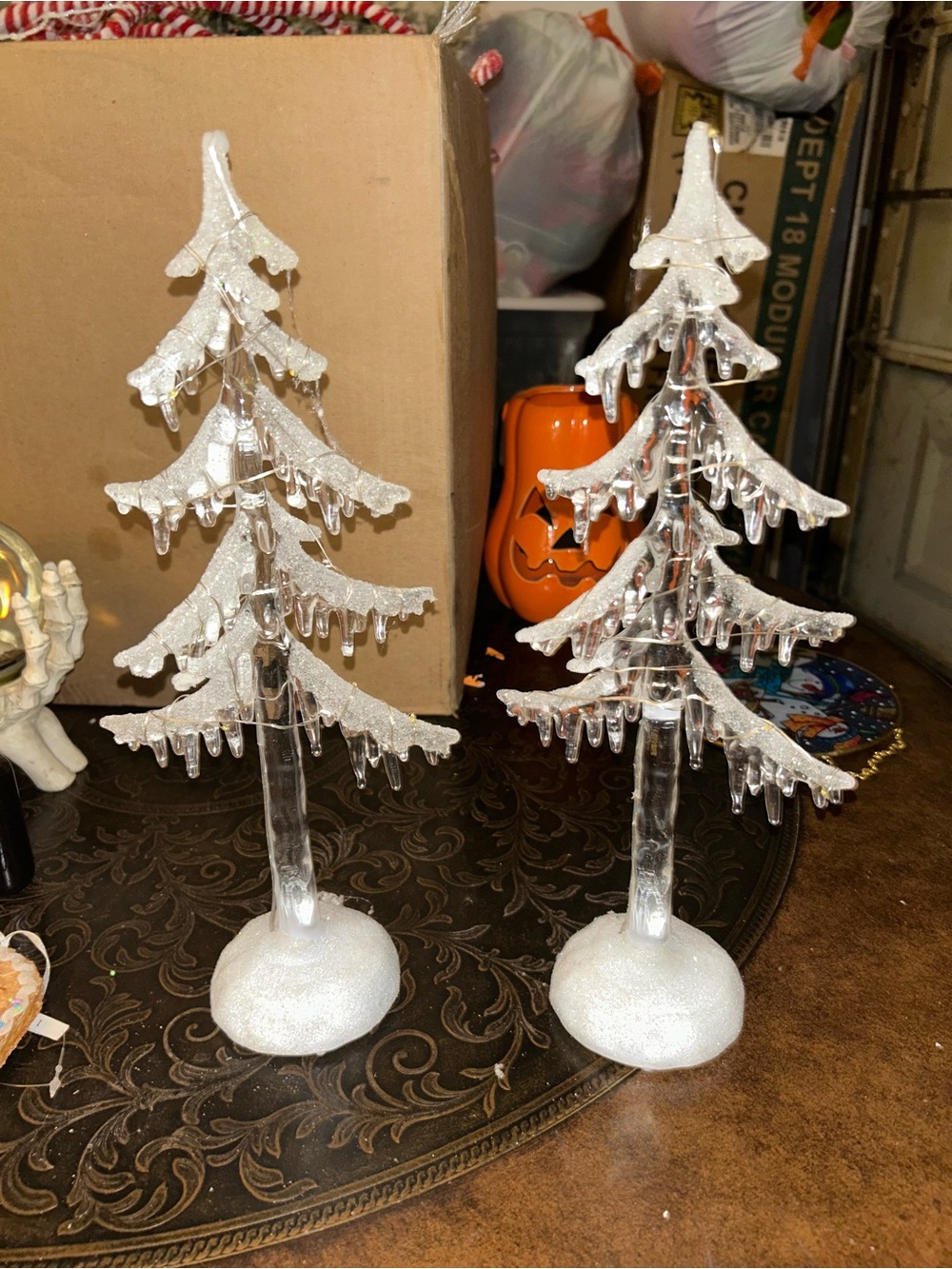 Source Unknown White Glitter Icicle Holiday Tree Figurines - Pair